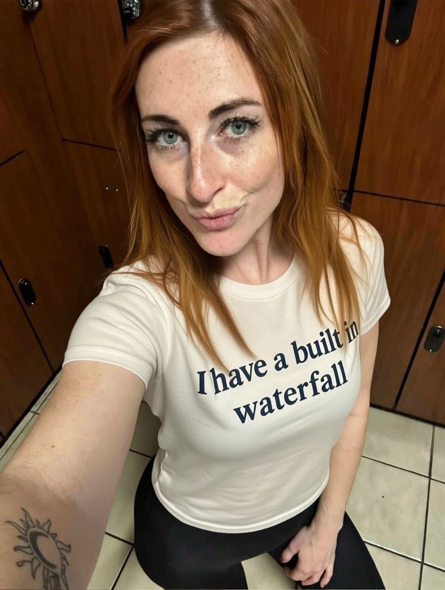 caitwild69's tweet image. Late night gym sessions are the best