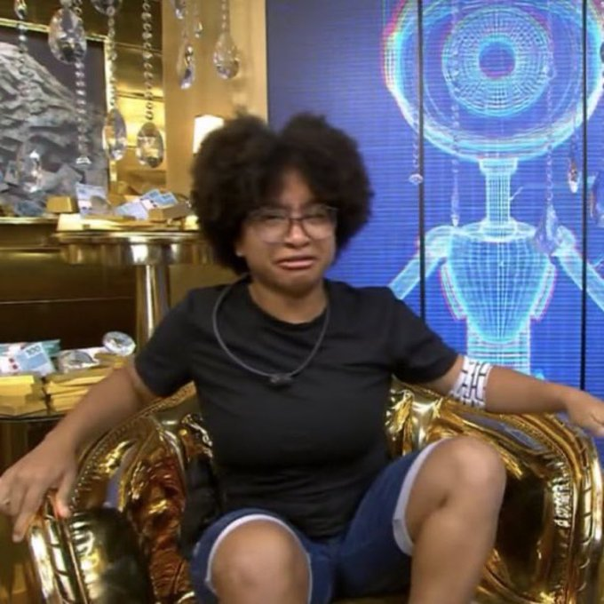 Abra_plai's tweet photo. Todo mundo aqui no Twitter/X concorda que esse paredão é #ForaMilena, né? Não entrega nada no jogo, só chora e reclama pelos quatro cantos da casa. Já deu. TIRA ESSA MULHER! #BBB26 https://t.co/NEJUMb31ga