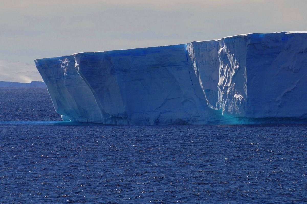 看科技学中文Jan 14 imagery from China's FY‑3D satellite showed
