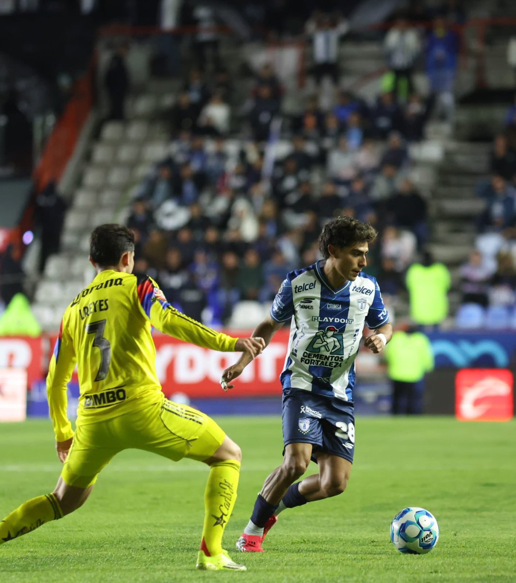 CERO A CERO CON PINZAS… 🌪️⚽️🦅
#Tuzos y #Aguilas siguen empatados luego de una hora de batalla en el Hidalgo.
Peeeero cada vez hay más aproximaciones a los arcos. Seguirá el cero?
Fotos @aaluzysombra