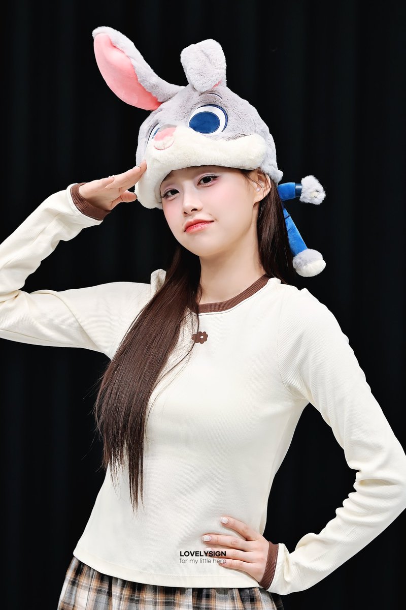 lovelysign_'s tweet image. 260116 팬싸인회

#츄 #CHUU