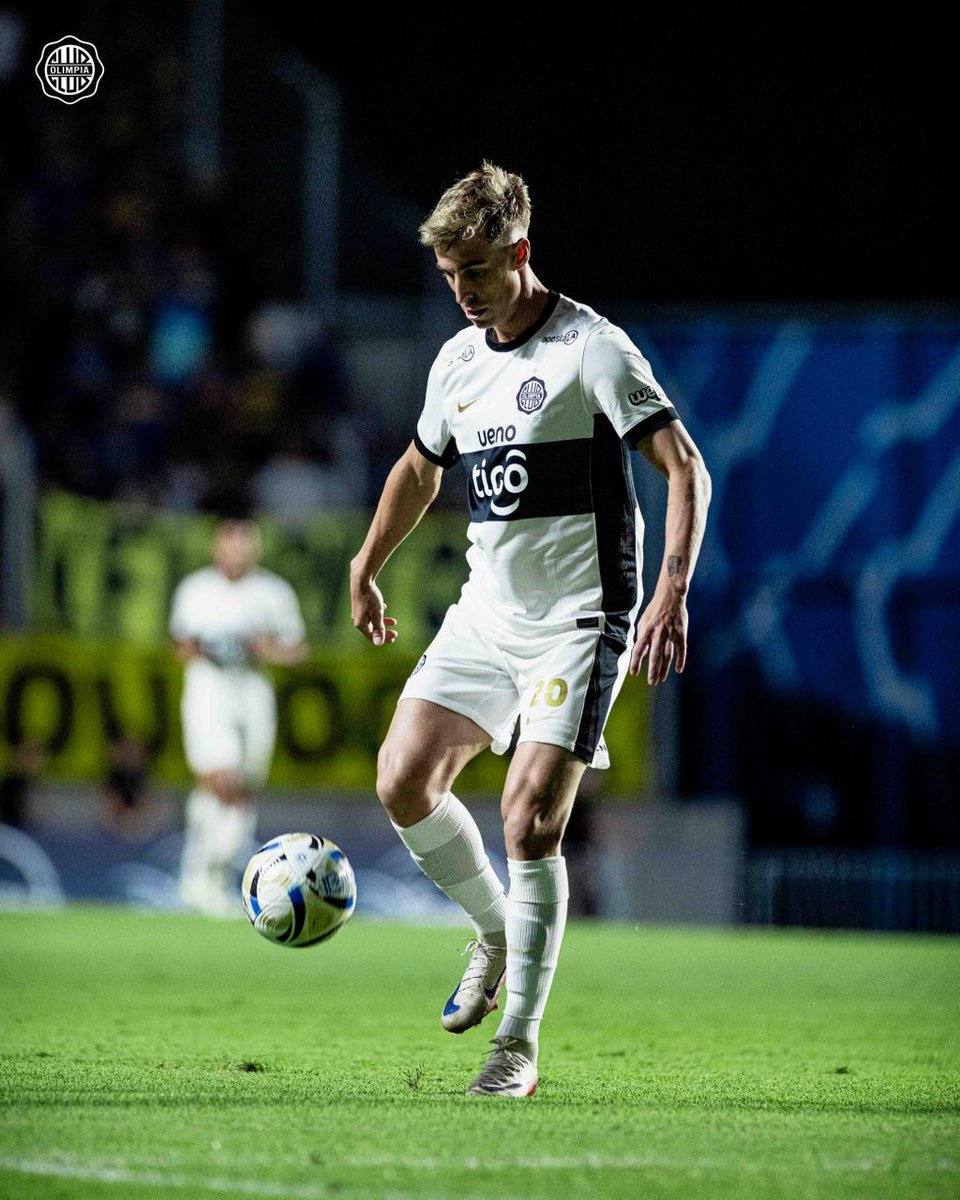 Los nombres destacados del #BocaJuniors vs. #Olimpia:

▪️Aníbal Chalá y Raúl Cáceres: ambos ganando línea de fondo y siendo constantemente una opción en ofensiva.

▪️Juan Alfaro y Hugo Quintana: motores del equipo, vitales para ejecutar el plan de Vitamina Sánchez.