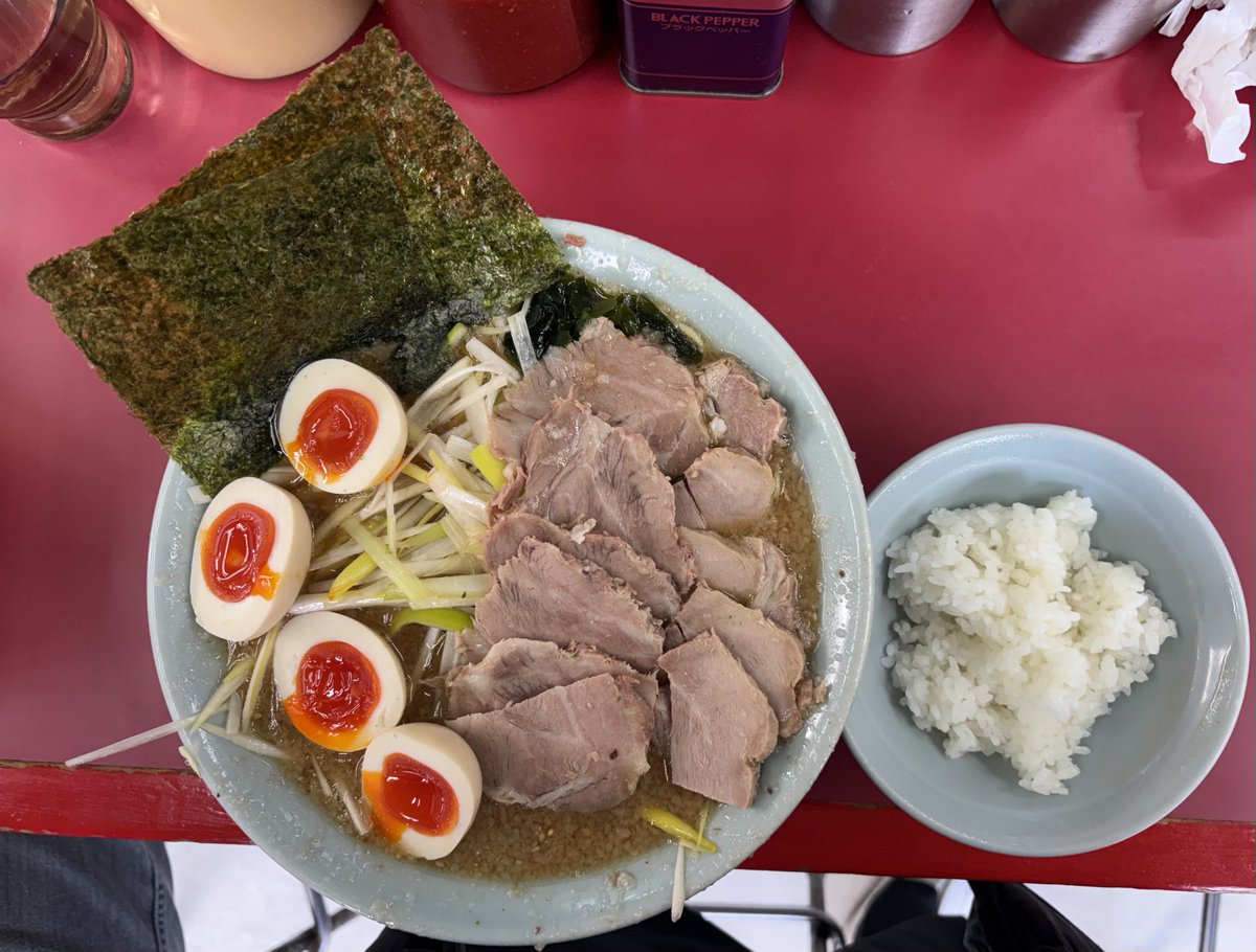 ヒロすTV tweet media