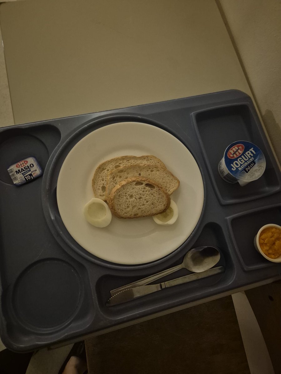 EliGigi6's tweet image. To jest posiłek na chirurgii dziecięcej, z tu i teraz