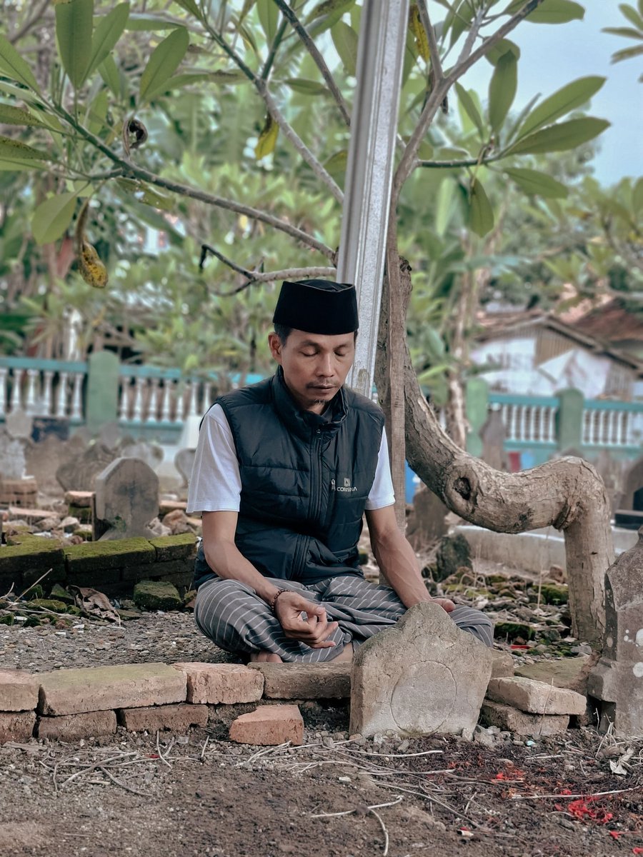 Sebulan setahun yang lalu di tepi barat.
#latepost