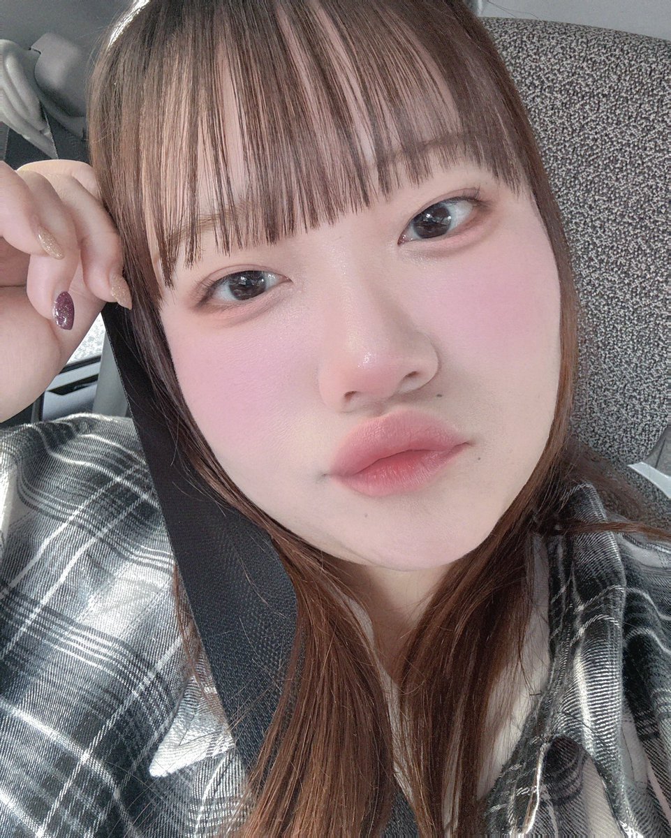 おはよう！🍠 月曜日！ジュリは会社員だったとき日曜日の夜は月曜日に