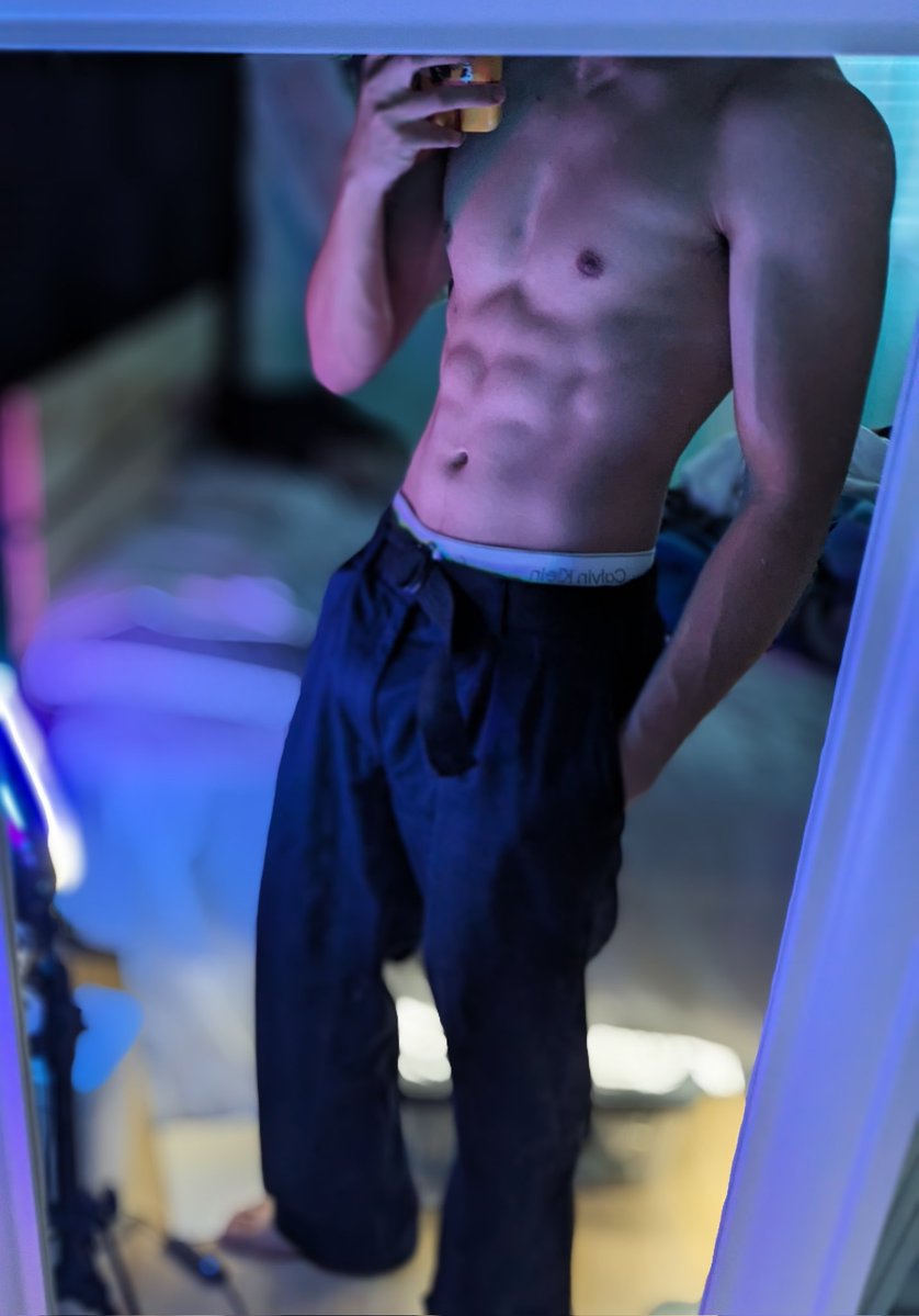 DaddyKinha's tweet image. .                                       ── ༺♱༻─╮
𝜗⠀ Kinha's #intro⠀˙ ♱
𓏵𓏵⠀He/Him◟ 𓉸⠀︵︵⠀𓈒
22m Straight ~ MDNI 𝜚　˙ 　˖
𓂃 ׁ Manga/Manwha/Manhua ˑ ୨ ִ
 ݁ 🗡️ ◠ ִ ٬٬ J.O.A.T Gamer ꣼  ۫ ︵ ✧.
🪐Hard/Soft kinks🪐~°•.
𓂃 ˖⠀Dom⠀˖⠀𓂃
╰─༺♱༻──
#nsfw #nsfwtwt