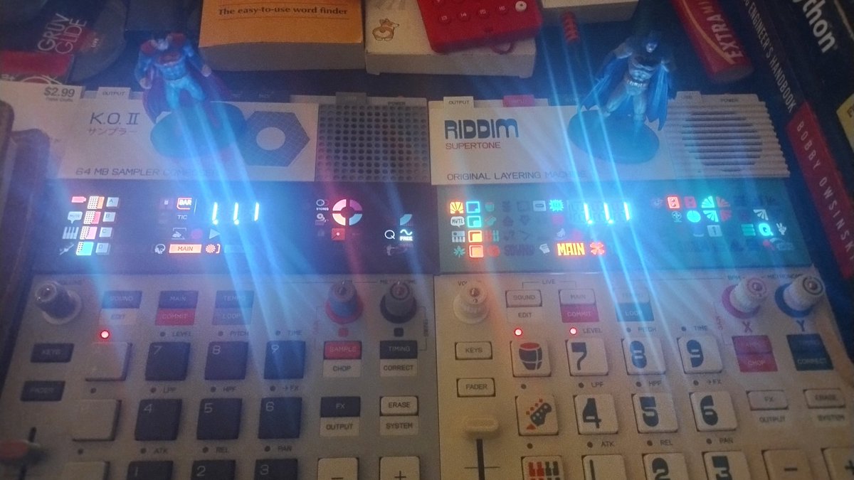 GODinTheWax tweet media