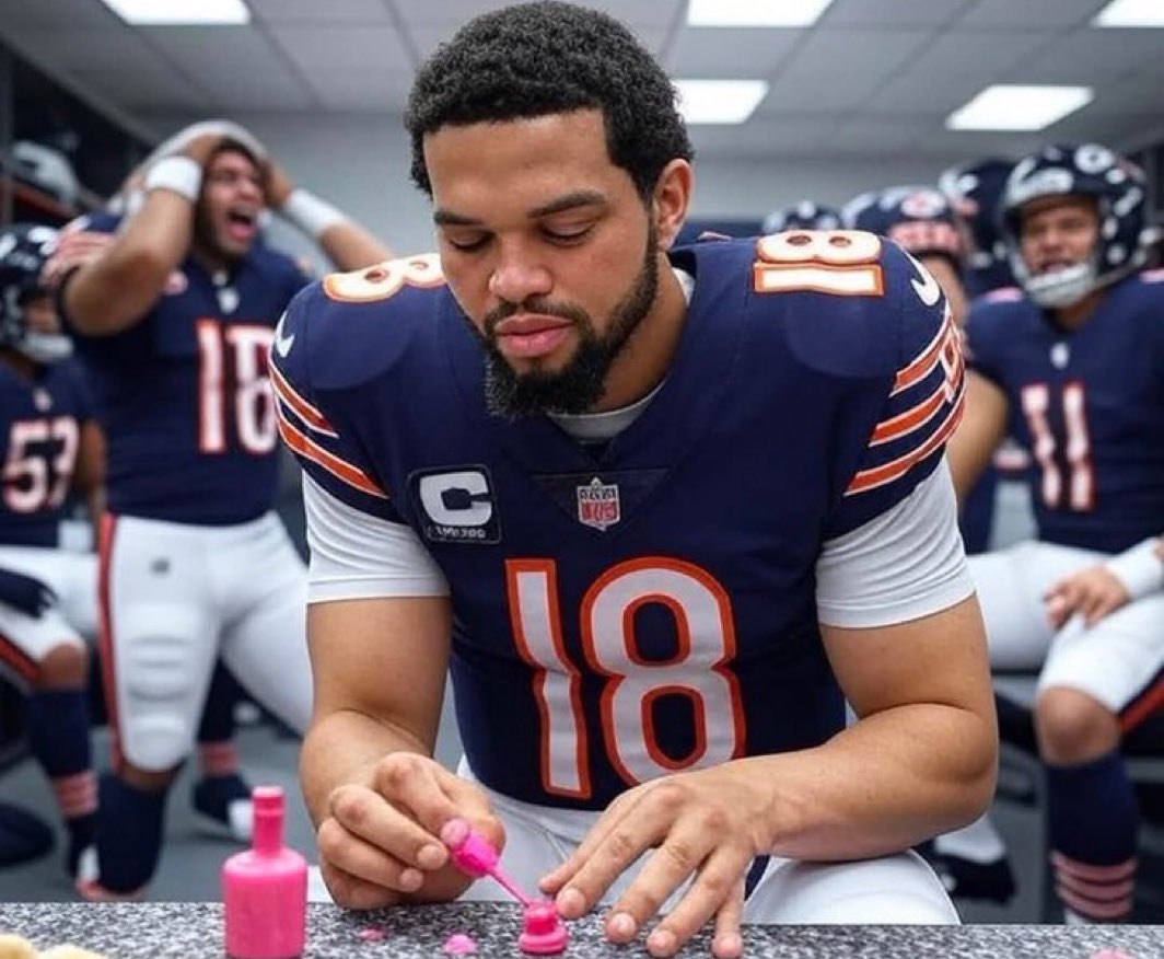 HaterReport_'s tweet image. Caleb Williams in the locker room after throwing 3 interceptions