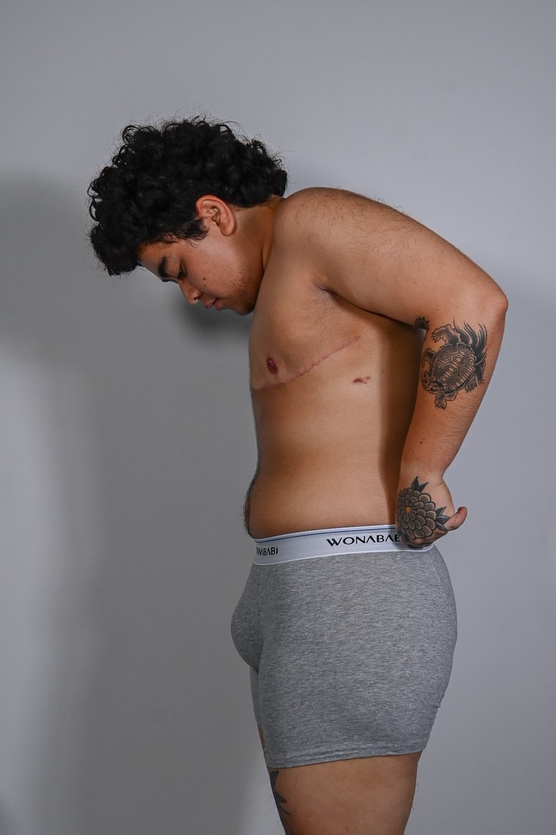 Wonababi88's tweet image. For me, it’s embracing my masculinity unapologetically—one day, one outfit, one Wonababi binder at a time.
#wonababi #chestbinder #ftm #nonbinary #genderfluid #transboy