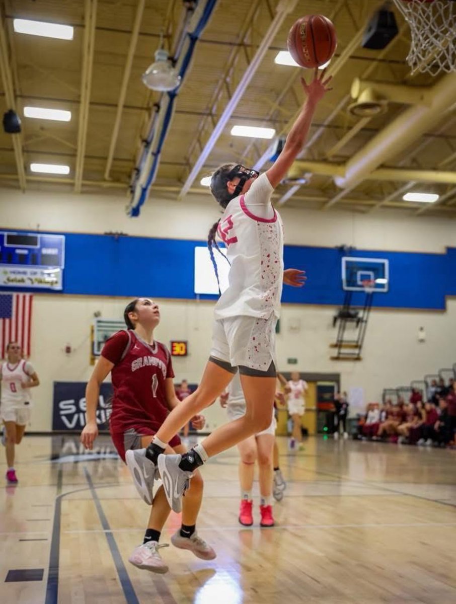 Elise Kingston tweet media