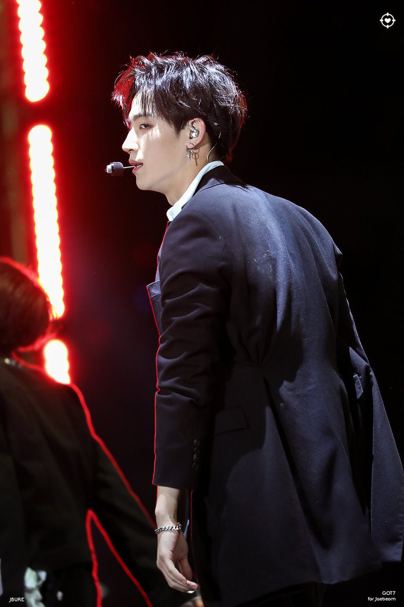 whodeff's tweet image. he was insane and he knew it…

@jaybnow_hr #JAYB #제이비