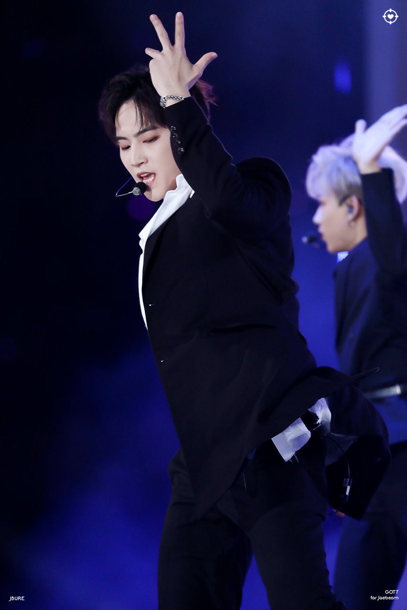 whodeff's tweet image. he was insane and he knew it…

@jaybnow_hr #JAYB #제이비