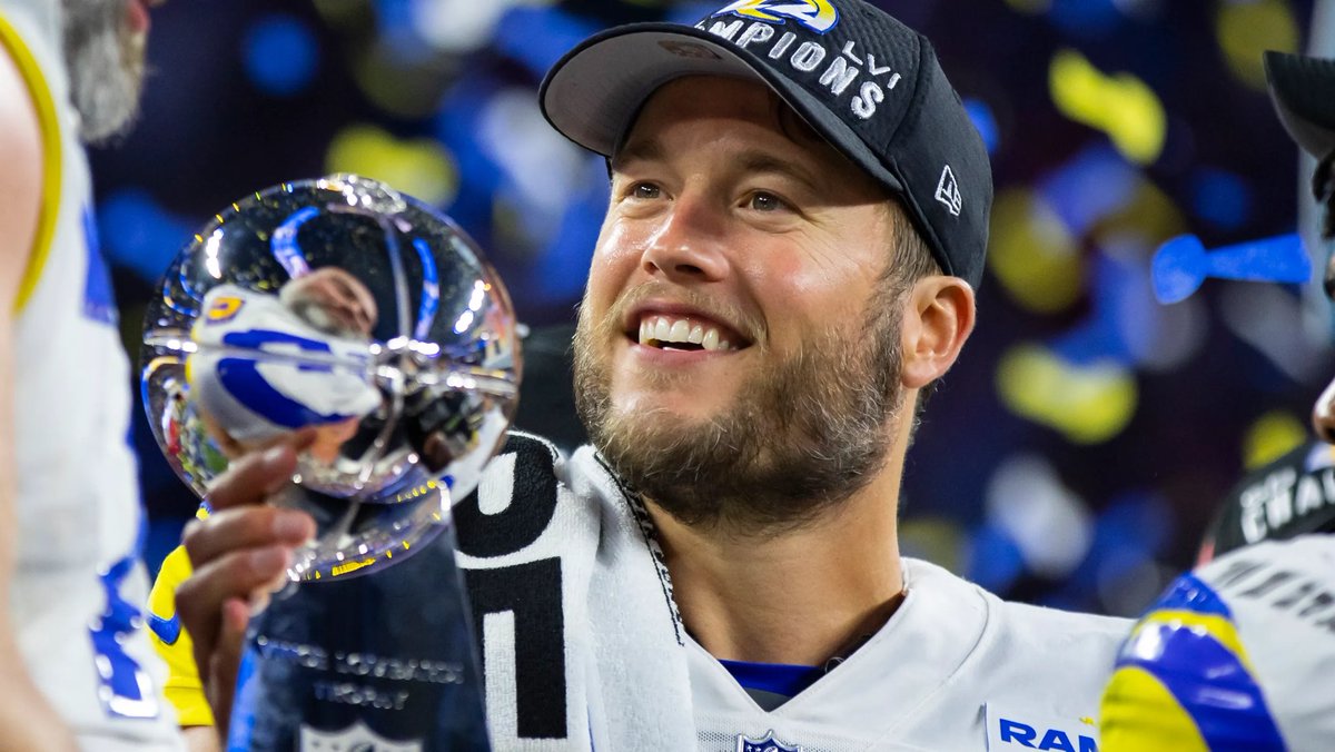 James_dukes12's tweet image. Go win it all again Matthew Stafford.