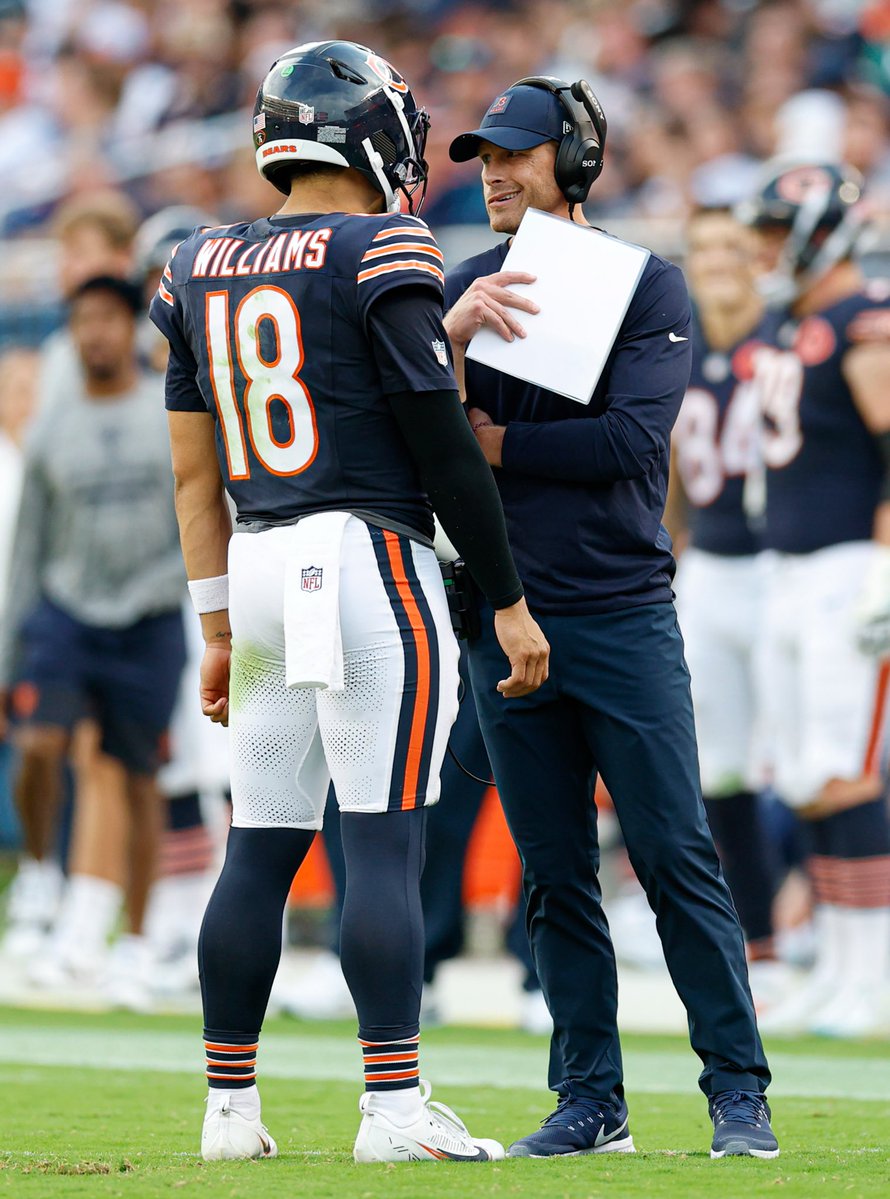 BleacherReport's tweet image. Ben Johnson and Caleb Williams in their first season together 🔥

NFC North Title
No. 2 seed
First playoff win since 2010
Beat the Packers twice 😏

Future is bright in Chicago 🐻