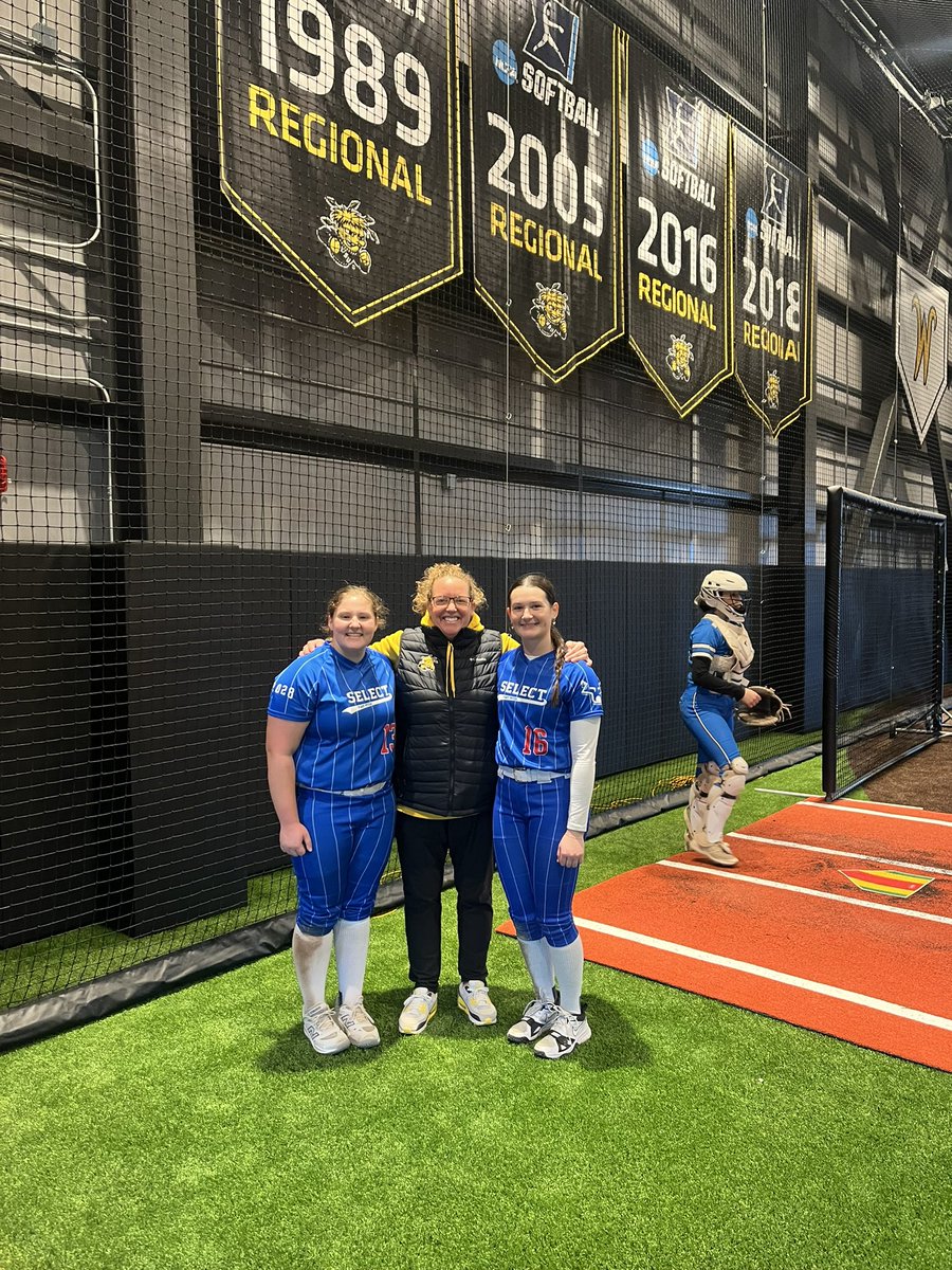 CatRichman_13's tweet image. Had a great time at @GoShockersSB camp today!Thank you @CoachBredbenner, @eeconomon, and all the players for hosting an amazing camp. It was awesome getting to connect with everyone again and spending the day with @OliviaAdams2028. Hope to be back soon! Good luck this season! Go…