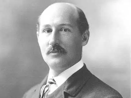 Vision4theBlind's tweet image. The NFL was founded by Freemason Walter Camp. He was also a member of Yale's Skull and Bones

adam.curry.com/art/1392851540…