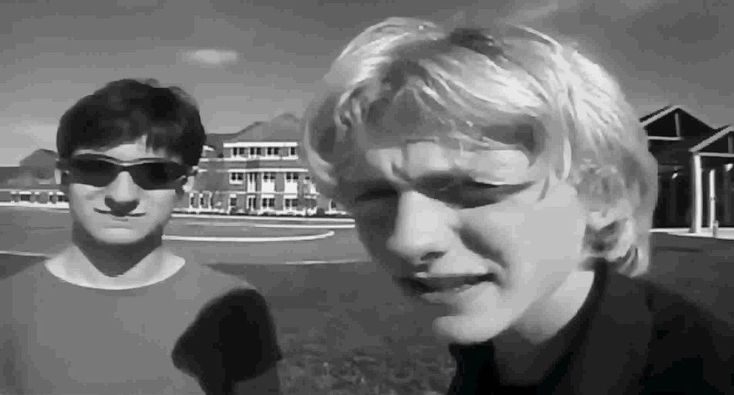 lleahstarss's tweet image. ㅤ 
´ཀ`     __⠀⠀꒰ zerodaylovrr.straw.page ꒱

            ⁺　.⠀ stray , minor⠀  ⌒₊˚ 𐂯 ⠀ 
                    any   ノ⠀prns .⠀
       ︵  #1  tzarbombah  fan  .ᐟ 
                #goretwt    #shtwt

         ♡ / ↻ to be moots .ᐟ