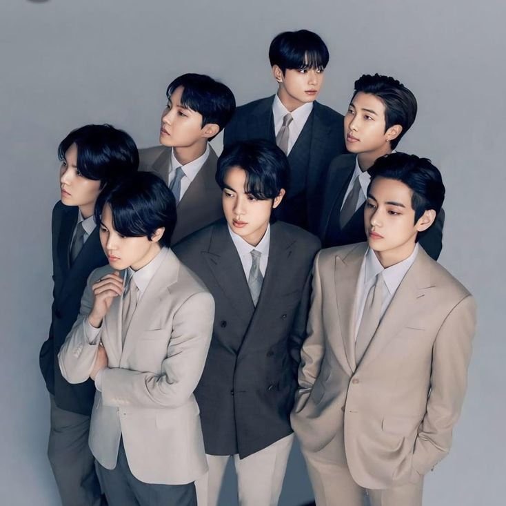 _BTSMoments_'s tweet image. [📰 𝐍𝐄𝐖𝐒] 

[Official] On January 19th, #BTS's agency Big Hit Music told Newsen regarding the rumors of BTS holding a free concert at Gwanghwamun Square, "We are currently discussing it, and an official announcement will be made once the location and schedule are finalized."…