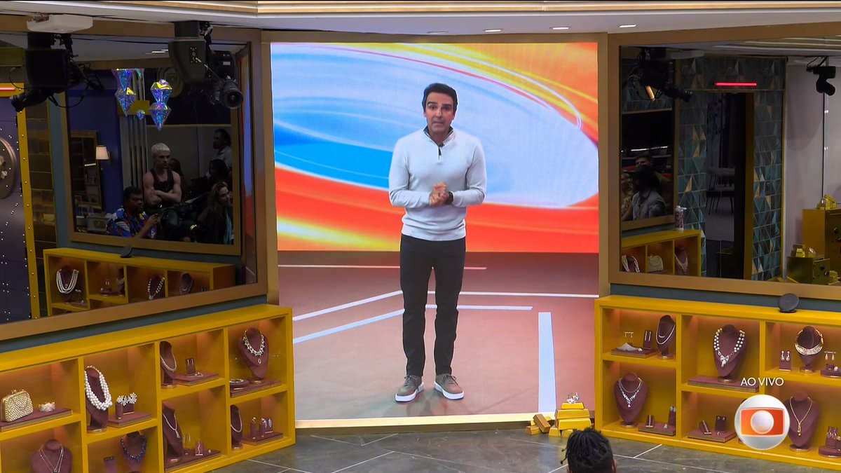 ZAMENZA's tweet image. "Não entendi esses votos todos não." (PA)
"A casa te mandou um recado. Procure entender." (Tadeu) 

O SOCO. #BBB26