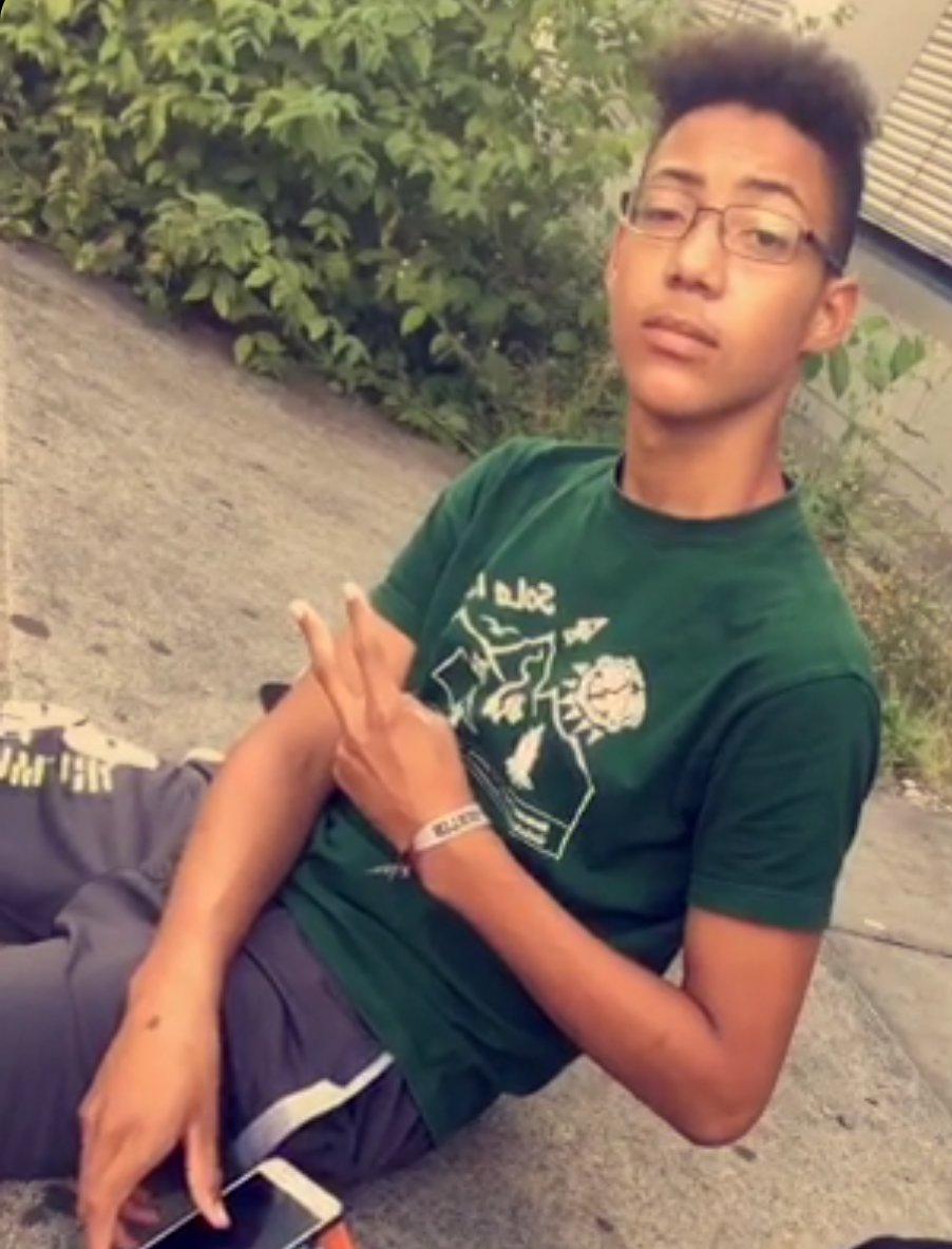 AwfulAccuracy tweet media