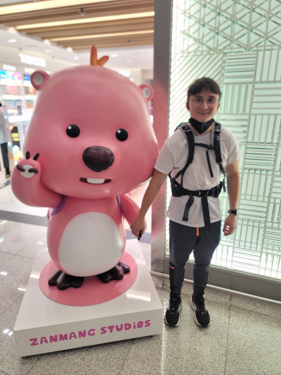 lily (@lilypichu) on Twitter photo 