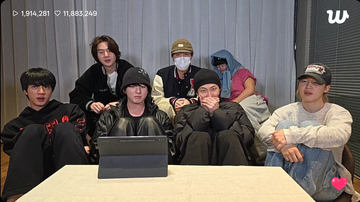 RainyNAMJIN's tweet image. 🥺😭นี่คือผู้ชาย 7 คน ที่รักอาร์มี่ที่สุด เค้าตอบแทนความรักที่เรามีให้มาเสมอจริง ๆ
💜ตามข่าว คือ เค้าแพลนจะจัด 'ฟรีคอนเสิร์ต' ให้เรา ~ 15,000 - 20,000 คน โดยที่เราไม่ต้องเสียค่าใช้จ่าย
💜ตอนนี้รอลุ้นว่า จะปักเป็นวันที่ 20 ซึ่งเป็นวันคัมแบ็ก หรือจะ ส- อา ที่ 21 - 22 มี.ค.…