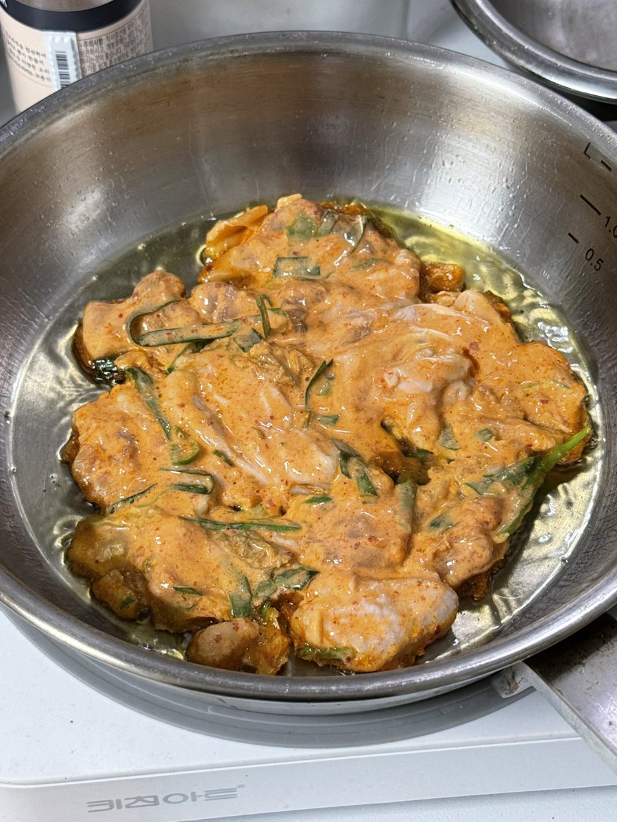 woo_1212's tweet image. 노 밀가루 고추김치닭전 
다이어트 하다가 김치전이 너무 먹고싶을 때 먹는 레시피 👏🏻 
인스타 쿡연주님 레시피 변형버전 
완전 맛있다 ...!!!!