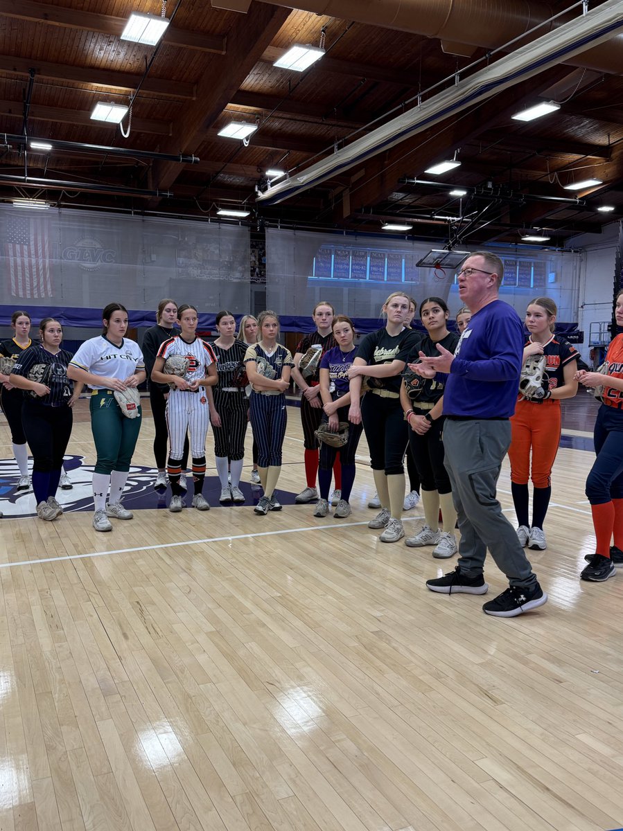 Truman Softball tweet media