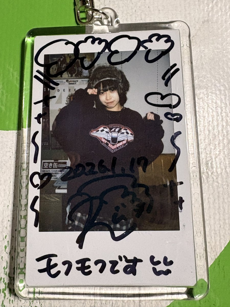 土曜日に撮った表裏一体チェキを一部見て頂きたい。可愛い。可愛い