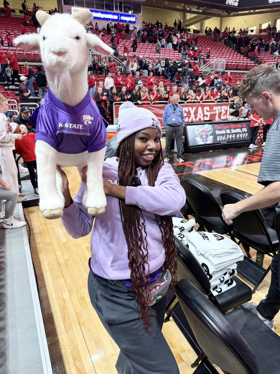 Ashley Dill tweet media