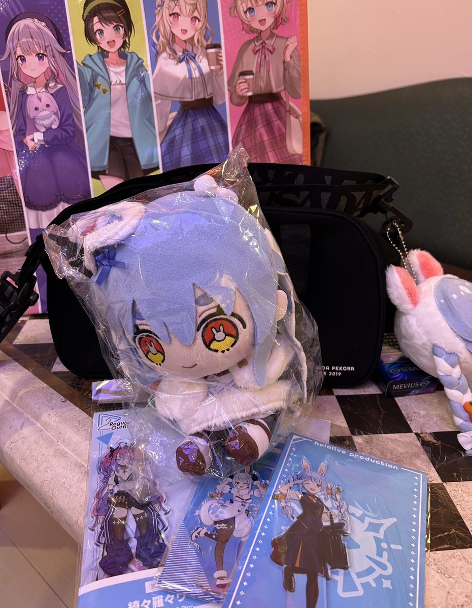 0o7o2o1's tweet image. 鶯谷に泊まった( ¨̮ )
めっちゃ歩いたから足痛い😫
田舎に帰るか…