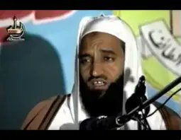 الشيخ الدكتور محمد بن محمد المختار الشنقيطي: من رجال الفقه الراسخين وعلماء المدينة العاملين (حفظه الله) ..
بقلم: د. علي محمد محمد الصلابي
درستُ على يدي محمد بن محمد المختار الشنقيطي أكثر من سنتين ونصف السنة، حيث ابتدأ في بيته، ثم لما ضاق المكان بالطلاب انتقل إلى أحد المساجد