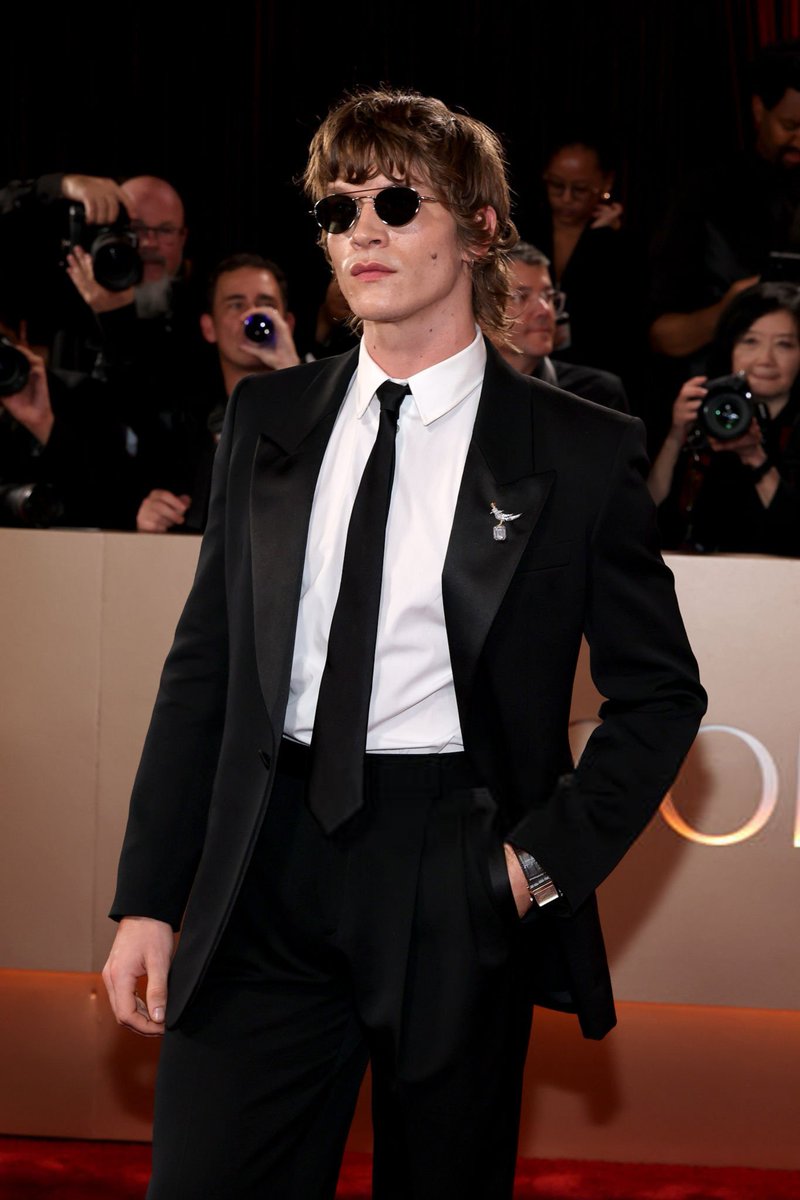 naaa me vuelvo loca te amo connor storrie