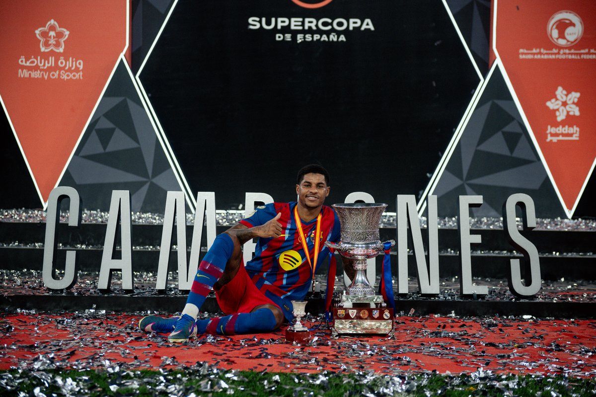 FCBarcelona's tweet image. A greeting from Rashford, celebrating his first title with Barça tonight 👍