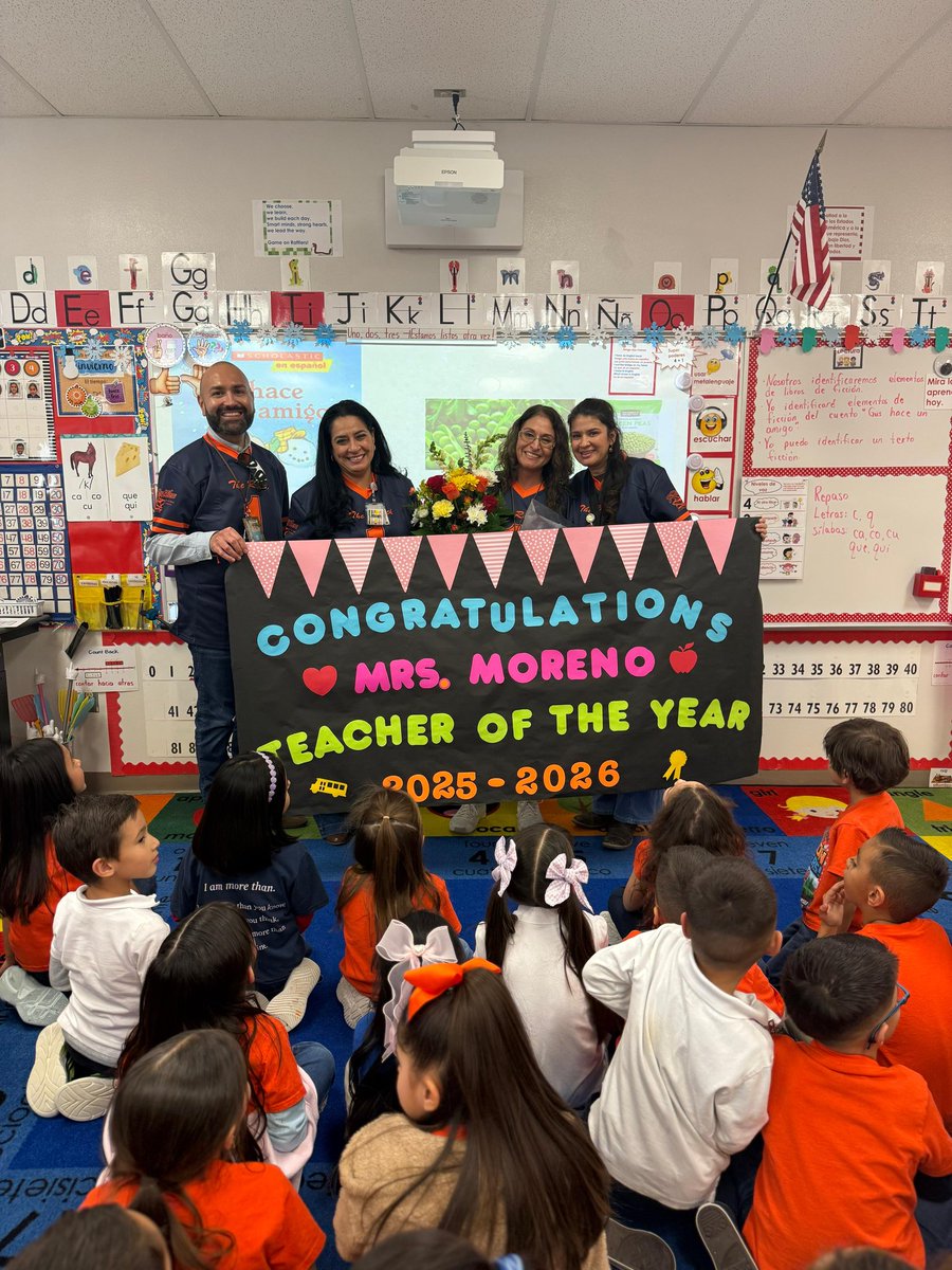 Principal Chavira, Dr. Sue A. Shook Elem. tweet media