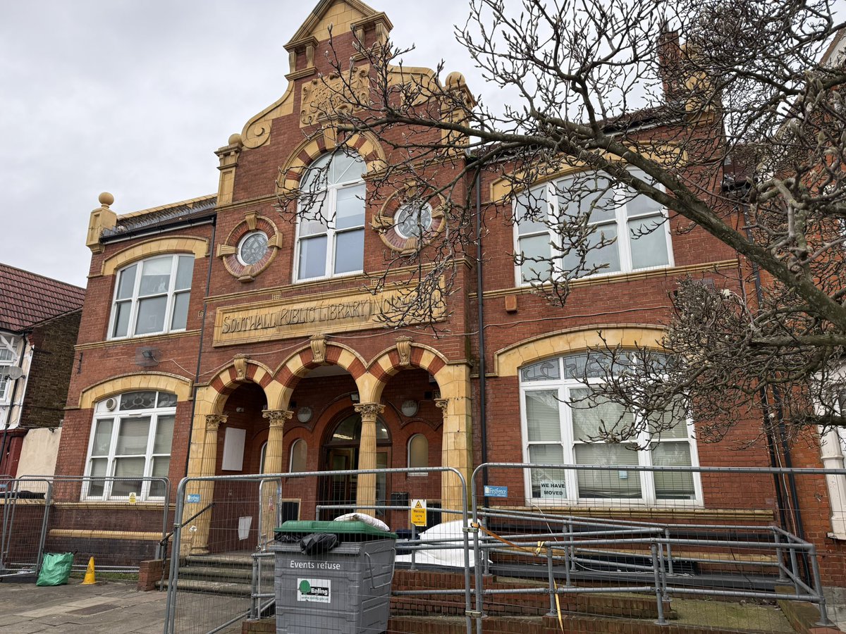 JM4NorwoodGreen's tweet photo. My Sunday morning ward round across #NorwoodGreen ward included my regular welfare checks on rough sleepers. I took the opportunity of calling into the #SWEP warm space & inform them of @Hopeforsouthall & @StMungos projects. All were grateful for the information. https://t.co/bK4bCMIhLU