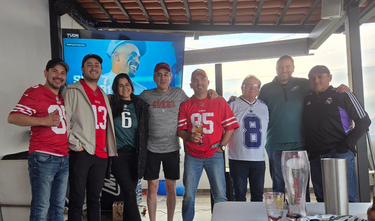 puao's tweet photo. #NFLEnTelevisa https://t.co/xM1jy6fDyz