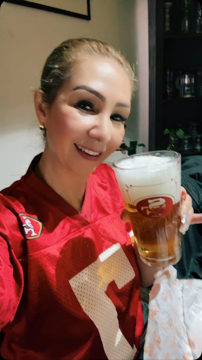 rosy_johnstonp's tweet photo. Go Niners! #foximpactonfl https://t.co/Ph7BaH8VbB