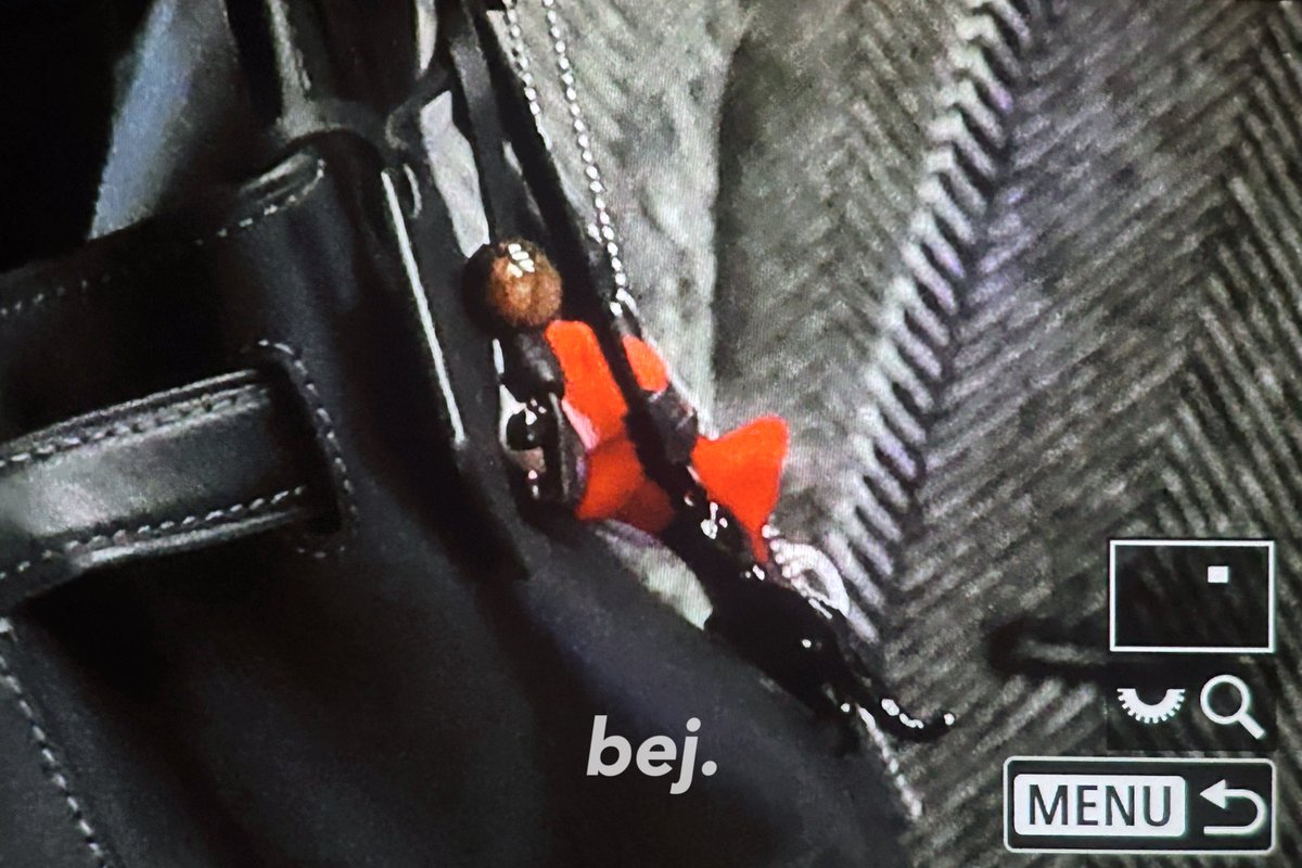 𝗯𝗲𝗷 tweet media