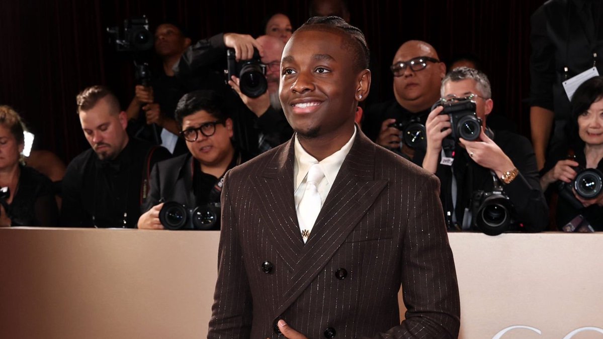 fridayvelvet's tweet image. the sinners cast at the golden globes