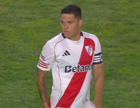 Juan Fernándo Quintero CAPITÁN de River.

Ahora sí, la casa está en orden.