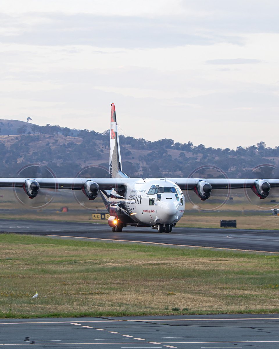 Tanker 136 (N136CG) operating out of Canberra on the Bondo Short Cut Fire. Contracted by NSW RFS.

Thanks lachlan.stevens_photography for all the beautiful photos.

<a href="/NSWRFS/">NSW RFS</a>
#CoulsonAviationAus #AerialFirefighting #N136CG #Canberra #Bushfires #AviationPhotography #Tanker136