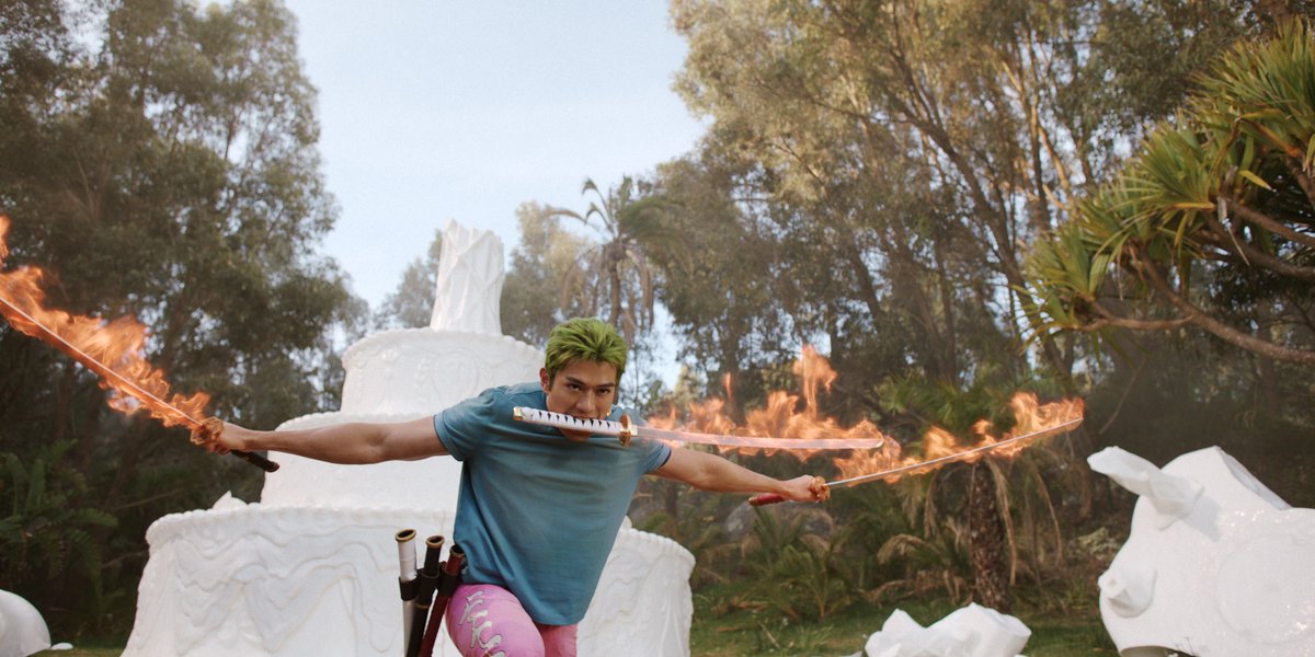 onepiecenetflix's tweet image. Bold calls and blazing blades are just some of what’s in store for the next stretch of our legendary adventure! 🔥⚔️ ONE PIECE: INTO THE GRAND LINE sets sail March 10th!