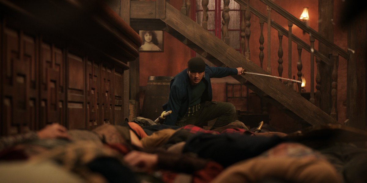 onepiecenetflix's tweet image. Bold calls and blazing blades are just some of what’s in store for the next stretch of our legendary adventure! 🔥⚔️ ONE PIECE: INTO THE GRAND LINE sets sail March 10th!