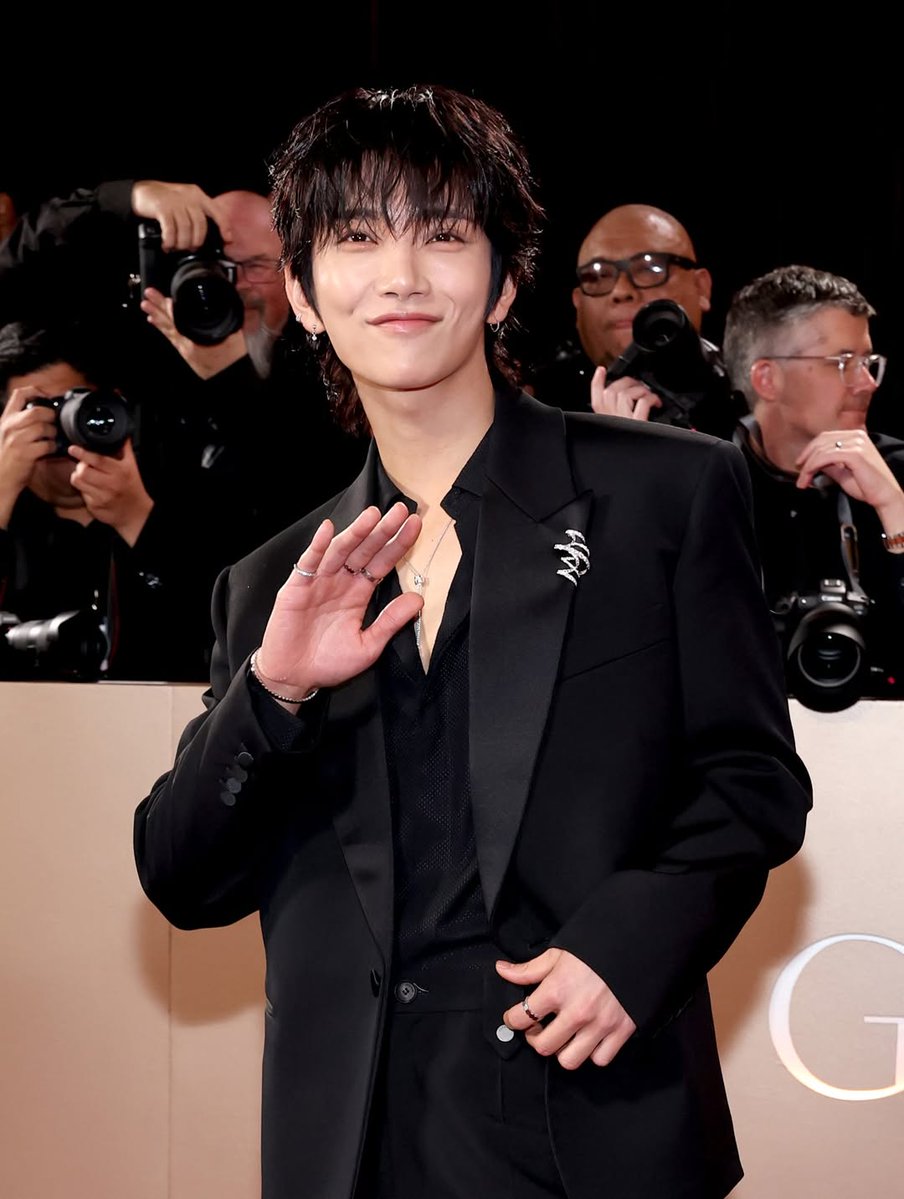 gyutongue's tweet image. HE IS A CUTIE!!

#JOSHUA_GoldenGlobes