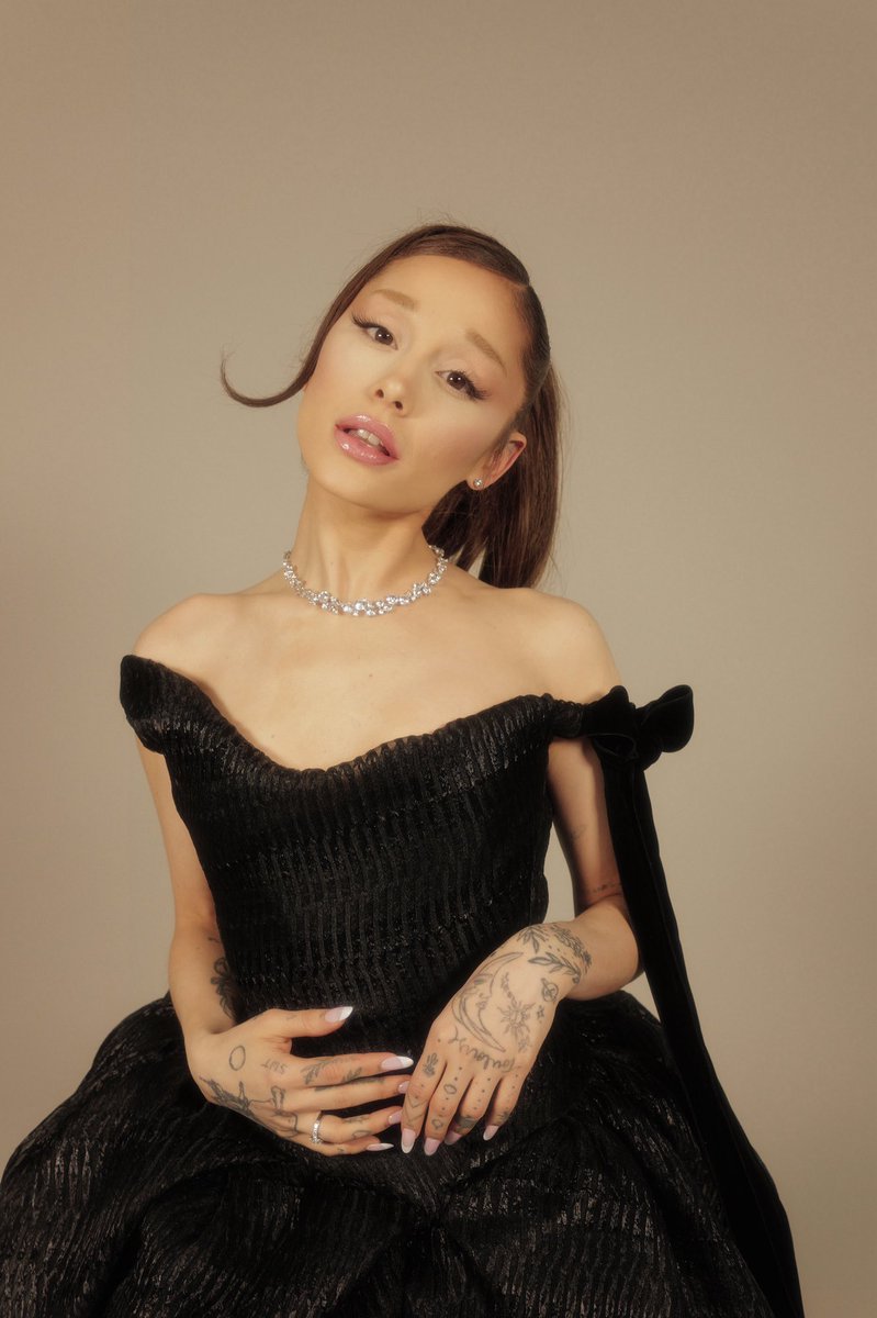 r.e.m. beauty tweet media