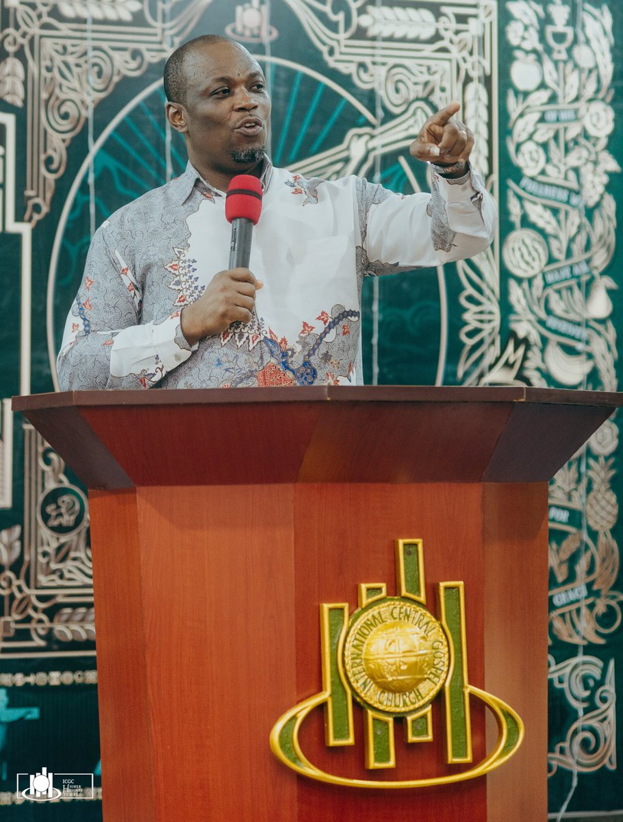 IHigherheights's tweet photo. Welcome To  Sunday Service with Rev. Seth Saah. 
📖 |  Genesis 1: 1, Rev 5.
✉️ | "The Kingdom Of GOD."
       The kingdom of God refers to the  rule and reign of our Jesus christ 
In the Kingdom of God(kingdom of Heaven) there're rules and order. 

🎙️ | @Rev. Seth Saah. https://t.co/Yjyd9amJBI