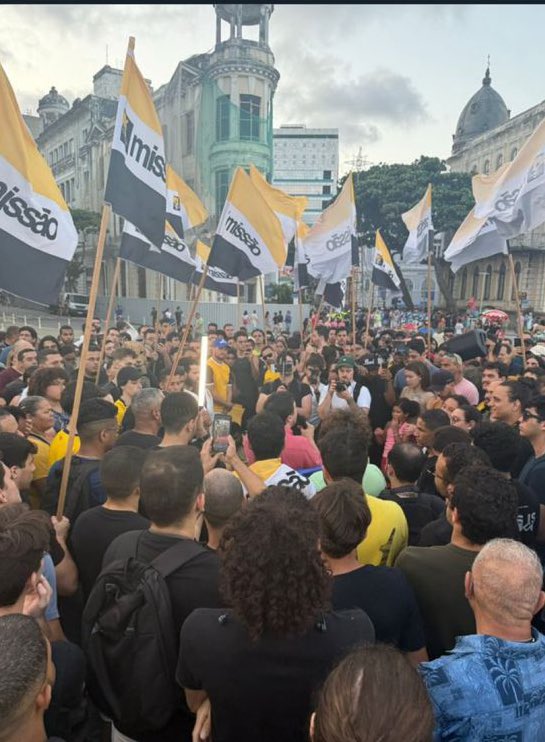 Amanda Vettorazzo tweet media