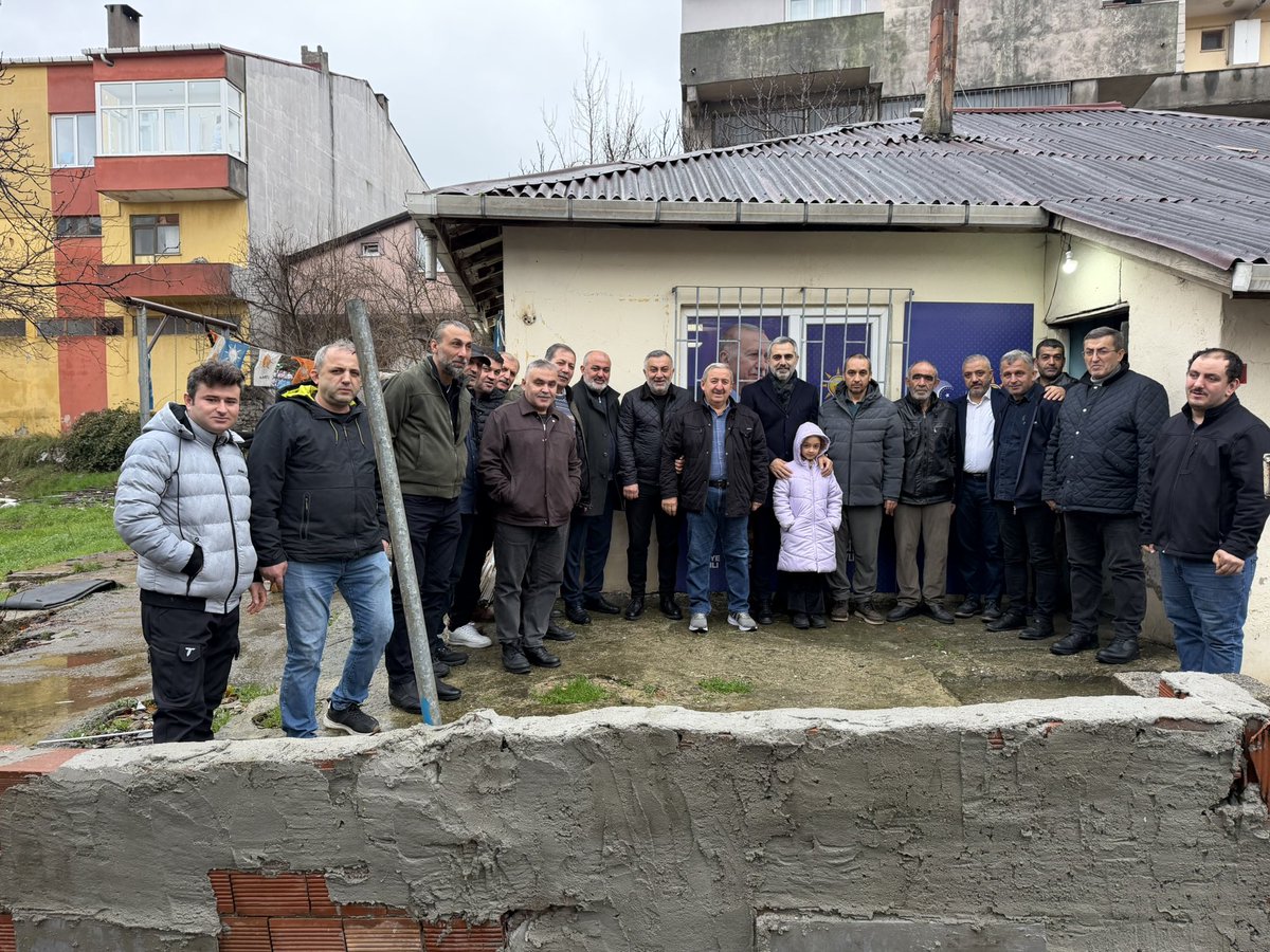 burakcifci34's tweet photo. Mimarsinan Mah. Teşkilatımızın organize etmiş olduğu kahvaltı programında yol arkadaşlarımız ile bir araya geldik.

Eski/Yeni demeden tüm teşkilat mensuplarımız ile çalışmalarımızı sürdürüyoruz.

Samimiyet sofrasında bizleri misafir eden Mahalle Başkanımız @muminduman010 ve değerli teşkilat mensuplarımıza çok teşekkür ederiz.

@atasehirakparti 
@abdullahozdemir